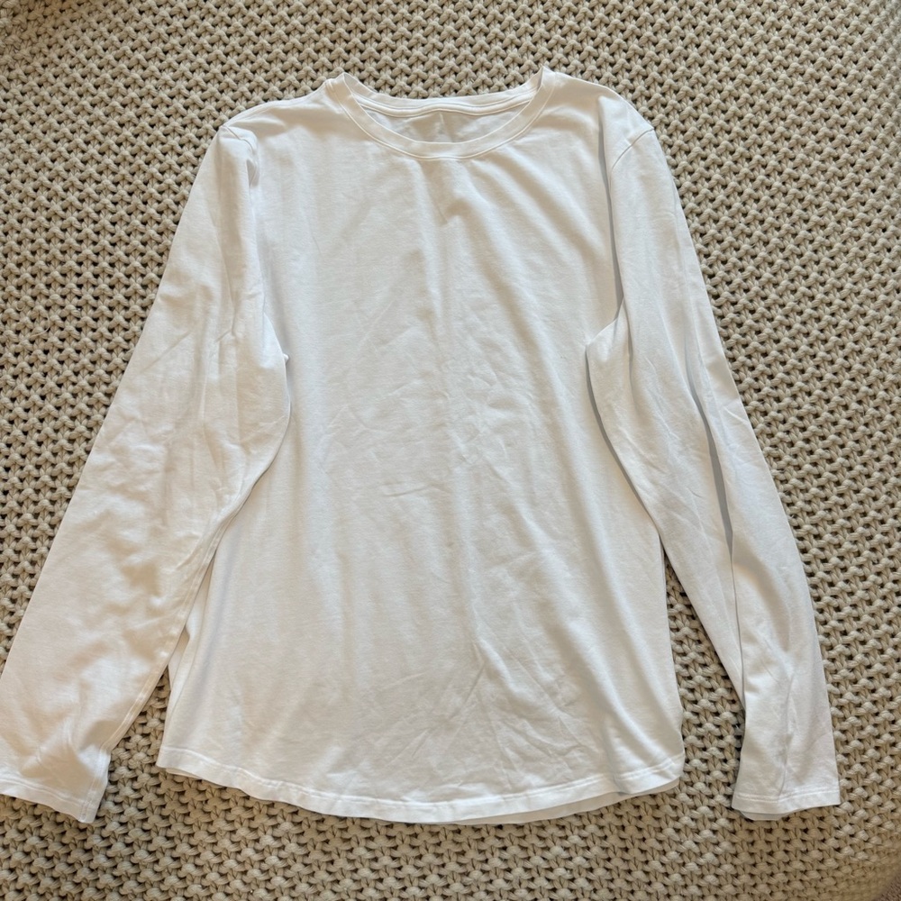 Lululemon Classic White Long Sleeve Crewneck Top